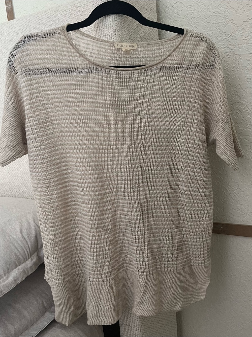 Eileen Fisher Lightweight Cream Scoop-Neck Knit Top